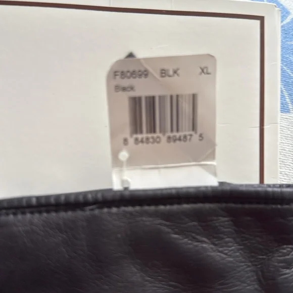 Coach Black Leather Men's Gloves - Picture 3 of 7